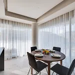 Newly Built 3 Bdrm Luxury Apt Close To The Beach