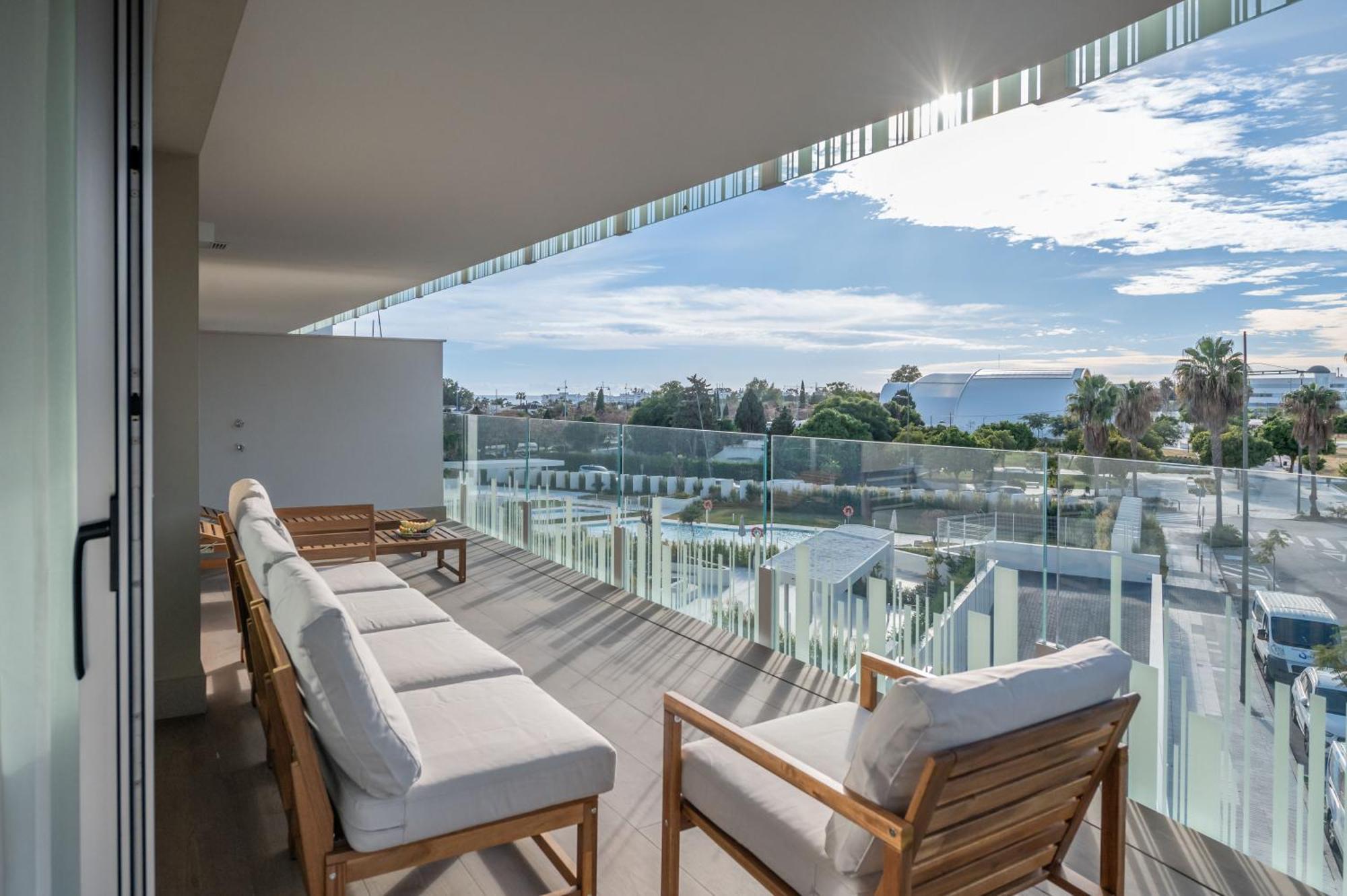 Newly Built 3 Bdrm Luxury Close To The * Marbella