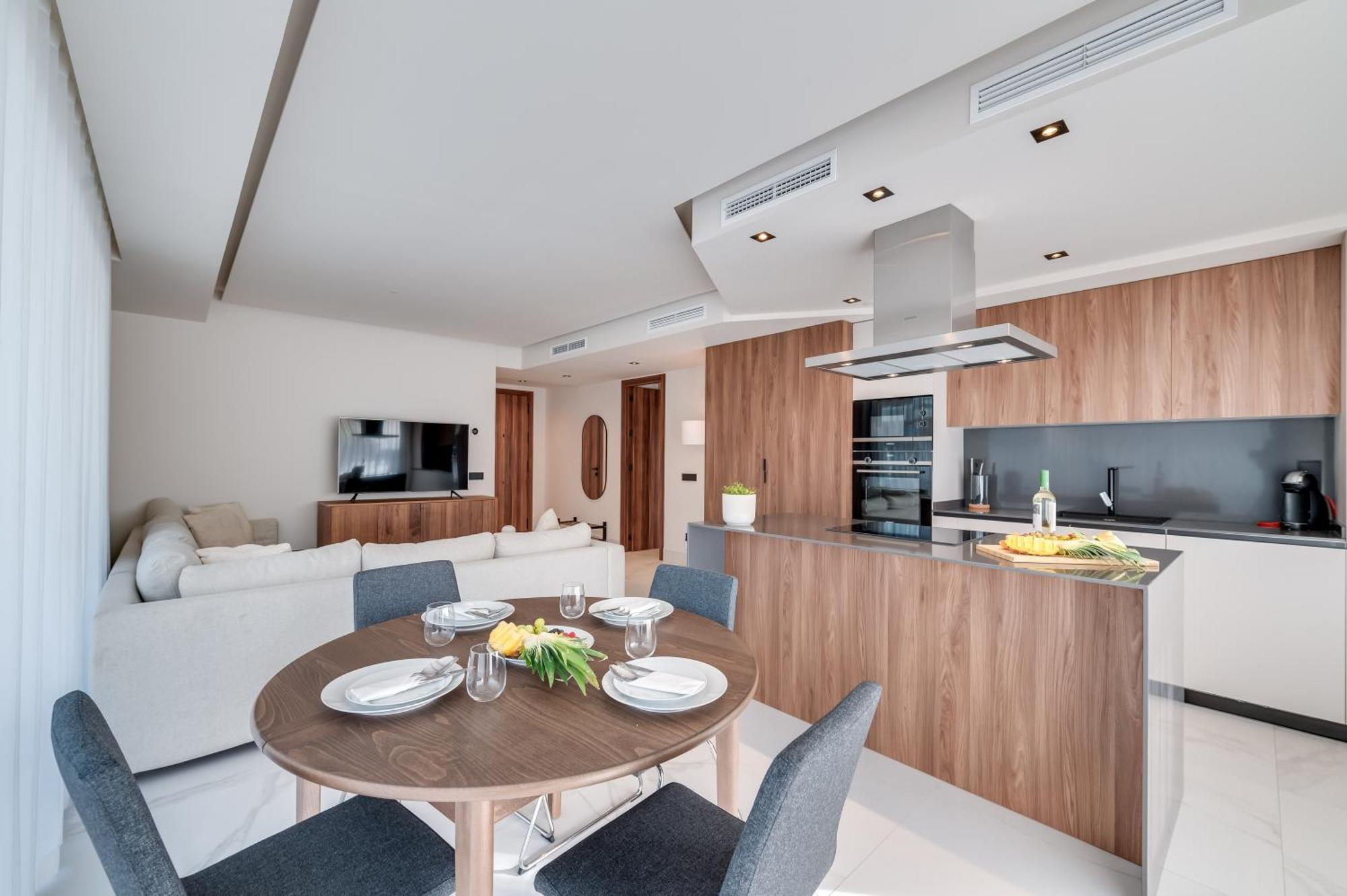 Newly Built 3 Bdrm Luxury Close To The * Marbella