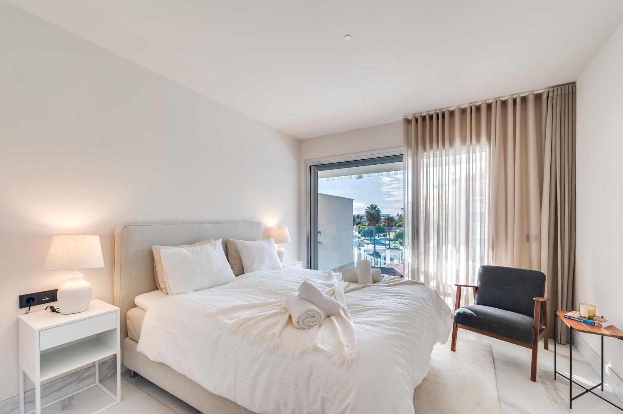 Newly Built 3 Bdrm Luxury Close To The *